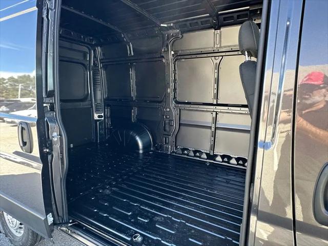 2026 Ram ProMaster Cargo Van Tradesman High Roof 136" WB w/Pass Seat