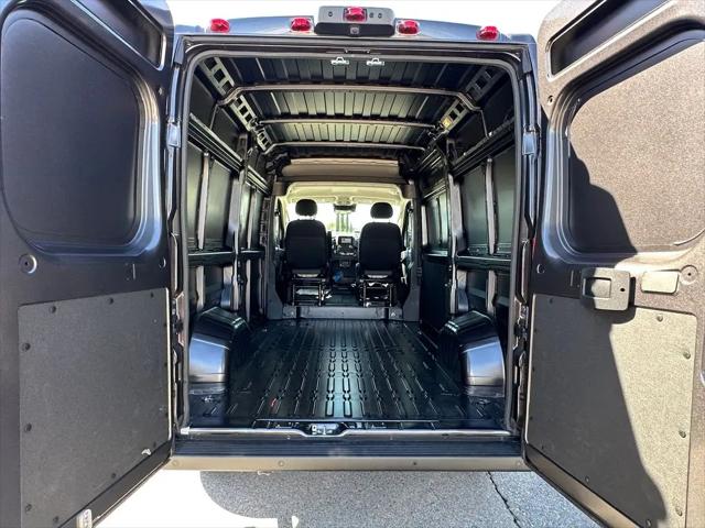 2026 Ram ProMaster Cargo Van Tradesman High Roof 136" WB w/Pass Seat