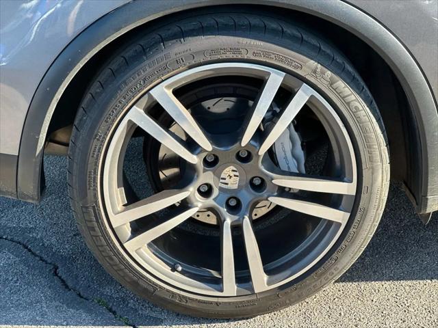 2011 Porsche Cayenne S