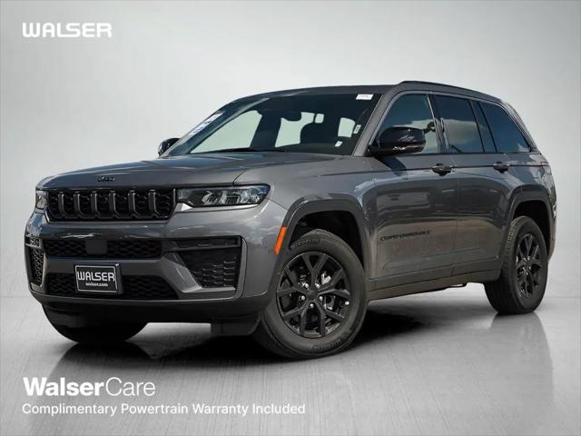 2026 Jeep Grand Cherokee Altitude 4x4 for sale in Hopkins, MN