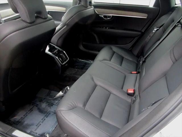 2023 Volvo S90 B6 Plus