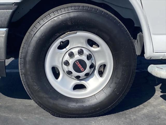 2024 GMC Savana Cargo RWD 2500 Regular Wheelbase Work Van