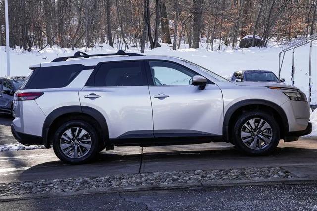 2023 Nissan Pathfinder SV 4WD