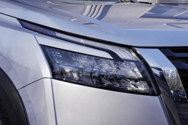 2023 Nissan Pathfinder SV 4WD