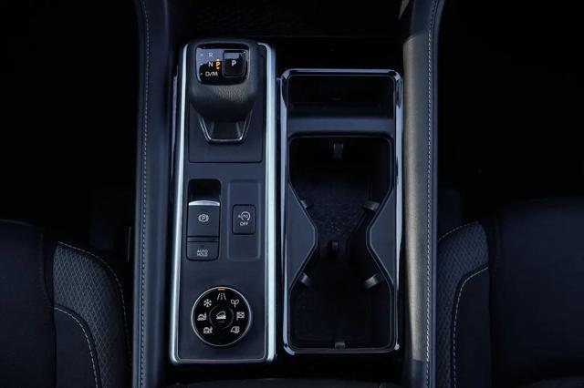 2023 Nissan Pathfinder SV 4WD