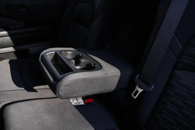 2023 Nissan Pathfinder SV 4WD