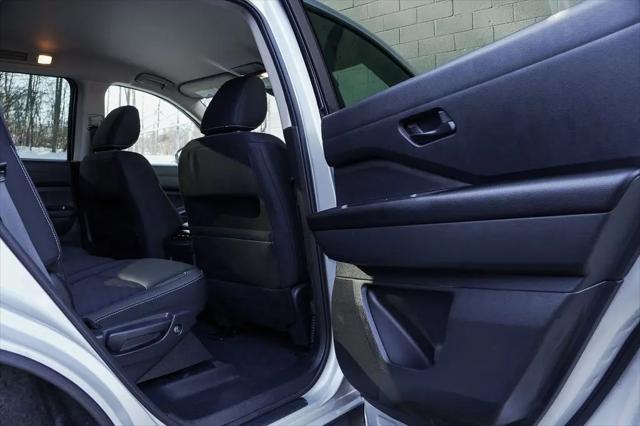 2023 Nissan Pathfinder SV 4WD