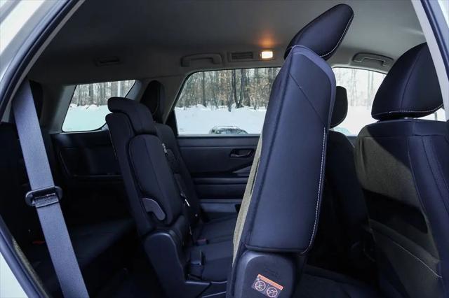 2023 Nissan Pathfinder SV 4WD
