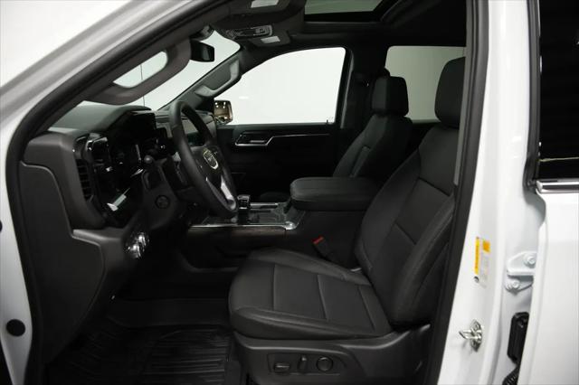 2026 GMC Sierra 1500 Crew Cab, Short Bed, SLT, 4WD