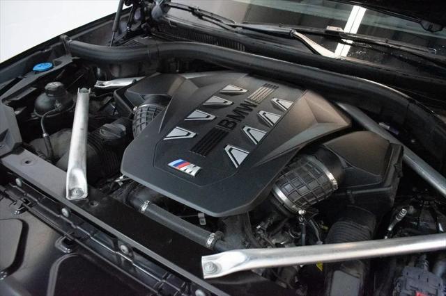2025 BMW X6 M60i