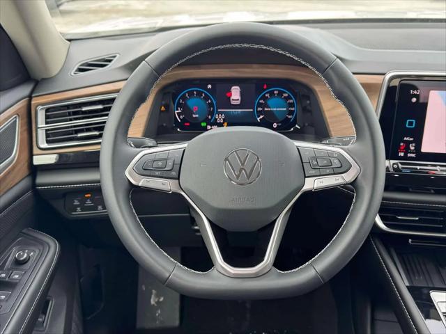 2026 Volkswagen Atlas SE with Technology