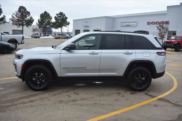 2026 Jeep Grand Cherokee Altitude 4x4