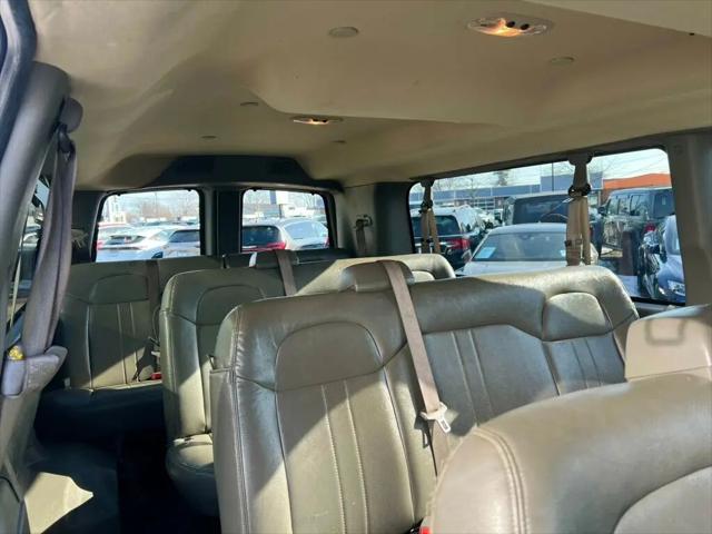2023 Chevrolet Express Passenger RWD 3500 Extended Wheelbase LS