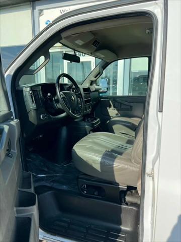 2023 Chevrolet Express Passenger RWD 3500 Extended Wheelbase LS