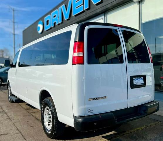 2023 Chevrolet Express Passenger RWD 3500 Extended Wheelbase LS