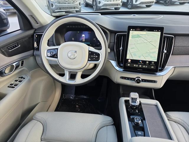 2026 Volvo XC90 Ultra, B6 AWD Gas (mild hybrid), Gasoline, Bright, 7 Seats