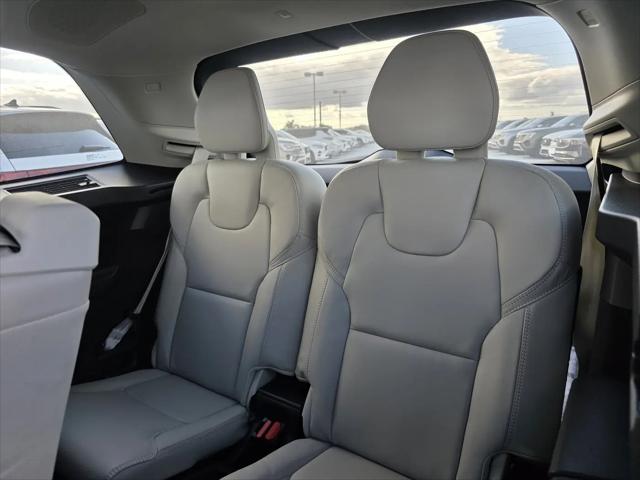 2026 Volvo XC90 Ultra, B6 AWD Gas (mild hybrid), Gasoline, Bright, 7 Seats