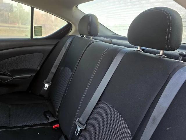 2015 Nissan Versa 1.6 SV