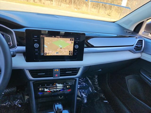 2026 Volkswagen Taos SEL