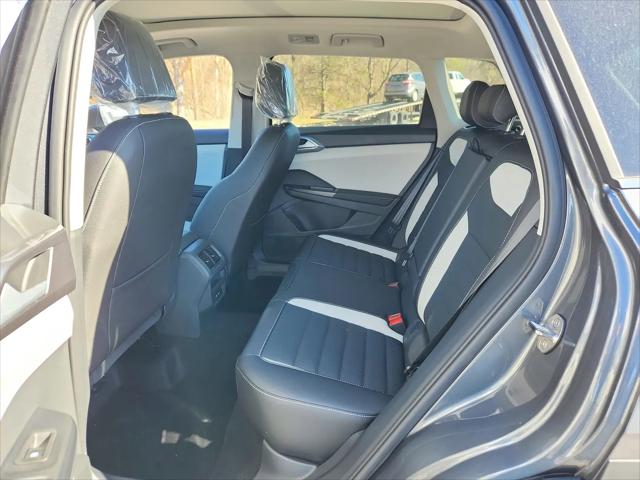 2026 Volkswagen Taos SEL