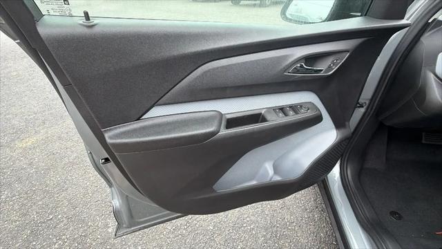 2027 Chevrolet Bolt LT FWD