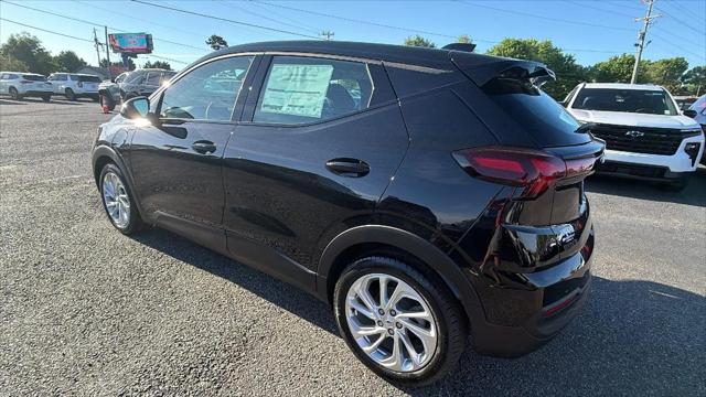 2027 Chevrolet Bolt LT FWD