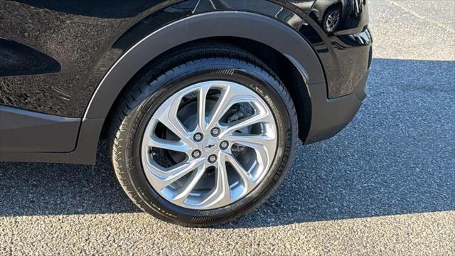 2027 Chevrolet Bolt LT FWD
