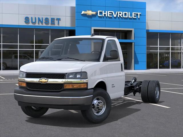 2026 Chevrolet Express Cutaway Work Van