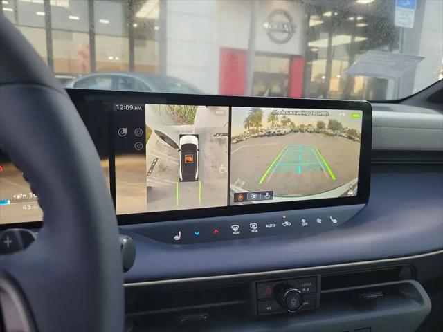 2026 Nissan LEAF PLATINUM+