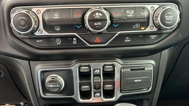 2023 Jeep Gladiator Overland