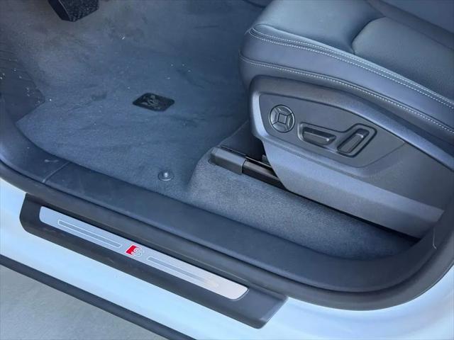 2026 Audi Q8 Premium Plus 55 TFSI quattro Tiptronic