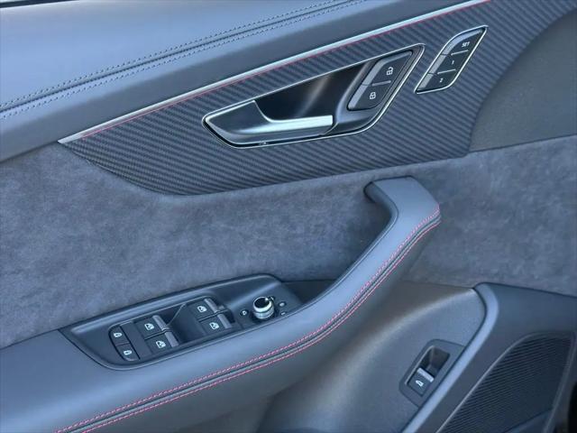 2026 Audi SQ7 Prestige TFSI quattro tiptronic