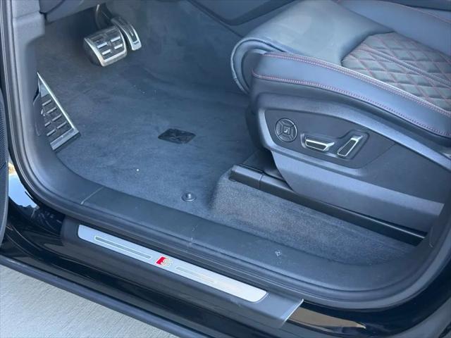 2026 Audi SQ7 Prestige TFSI quattro tiptronic