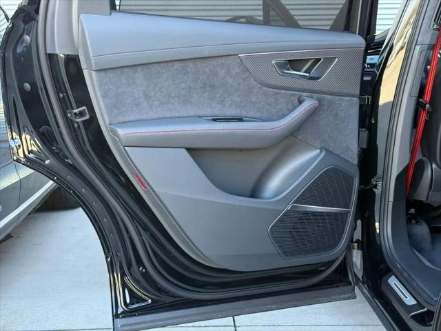 2026 Audi SQ7 Prestige TFSI quattro tiptronic