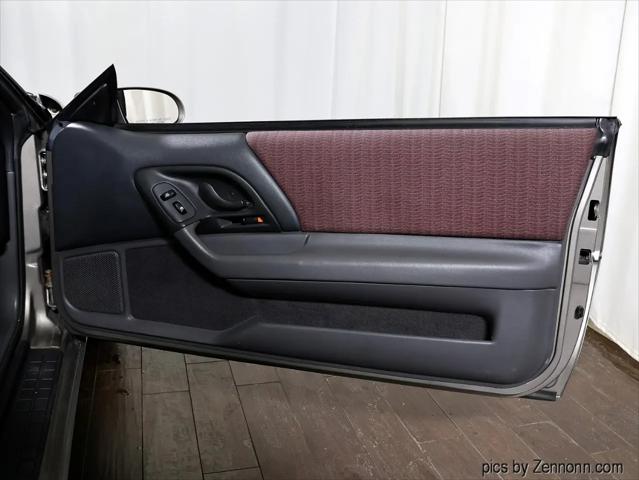 1999 Chevrolet Camaro Base