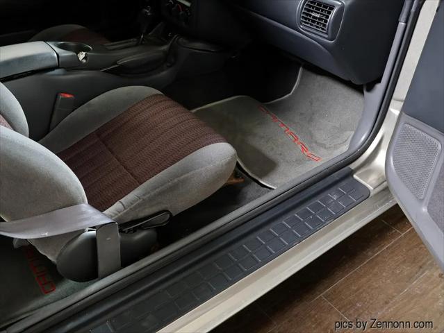 1999 Chevrolet Camaro Base