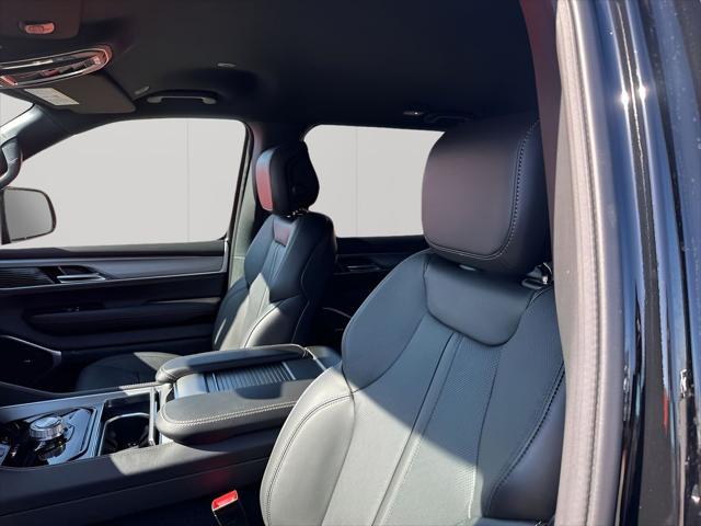 2026 Jeep Grand Wagoneer L 4x2