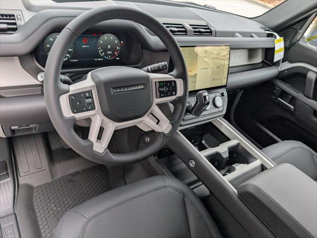 2026 Land Rover Defender P400 X-Dynamic SE