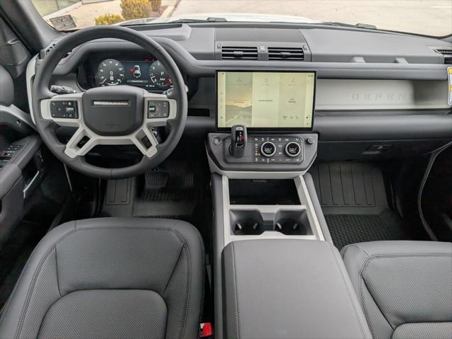 2026 Land Rover Defender P400 X-Dynamic SE