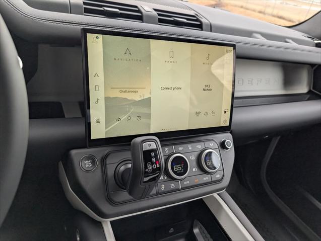 2026 Land Rover Defender P400 X-Dynamic SE