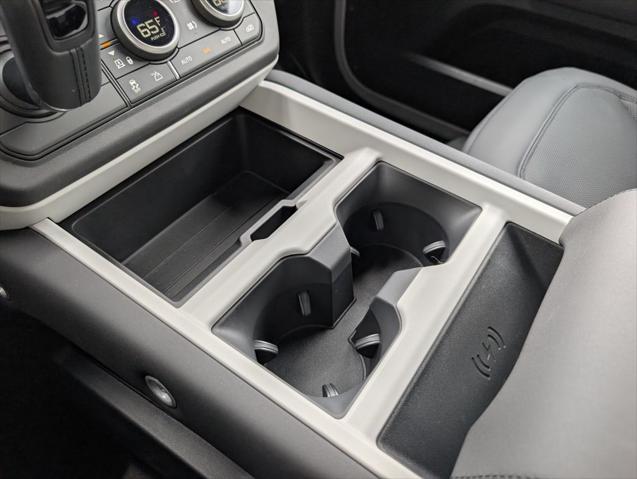 2026 Land Rover Defender P400 X-Dynamic SE