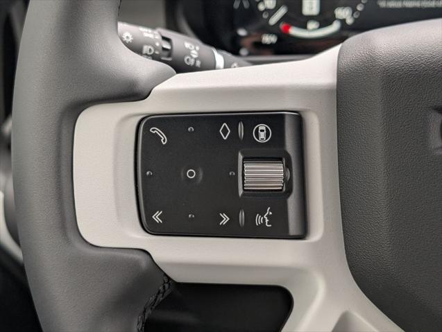 2026 Land Rover Defender P400 X-Dynamic SE