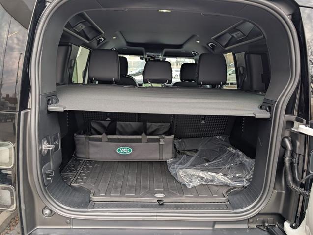 2026 Land Rover Defender P400 X-Dynamic SE