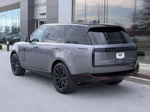2026 Land Rover Range Rover P550e SE