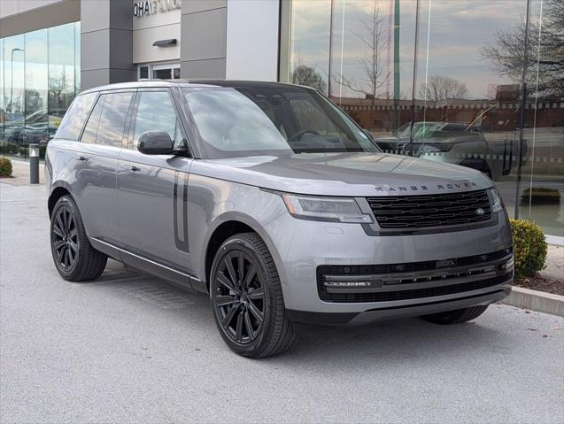 2026 Land Rover Range Rover P550e SE