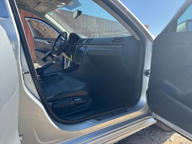 2017 Volkswagen Passat 1.8T R-Line