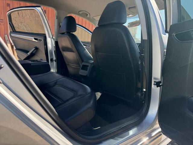 2017 Volkswagen Passat 1.8T R-Line