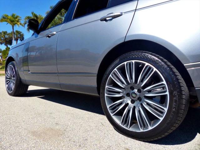 2020 Land Rover Range Rover P525 HSE