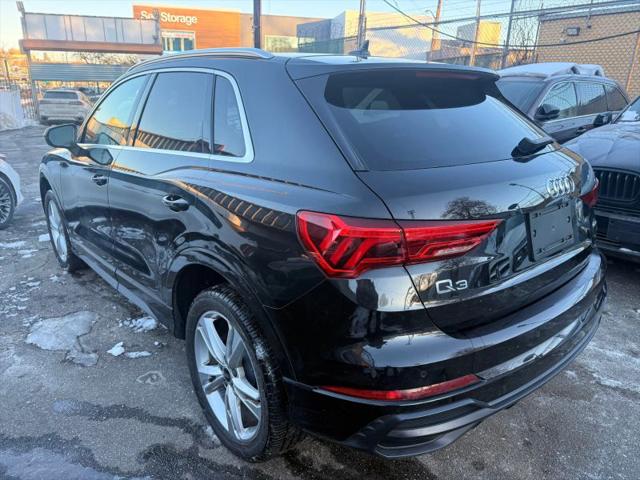 2022 Audi Q3 Premium Plus 45 TFSI S line quattro Tiptronic