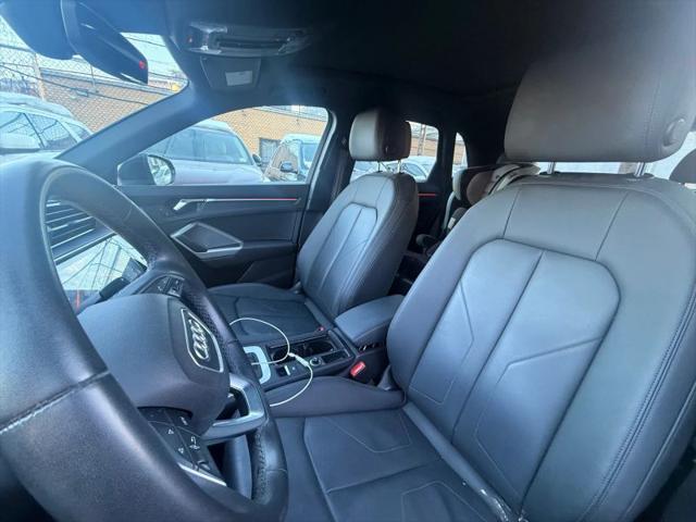 2022 Audi Q3 Premium Plus 45 TFSI S line quattro Tiptronic